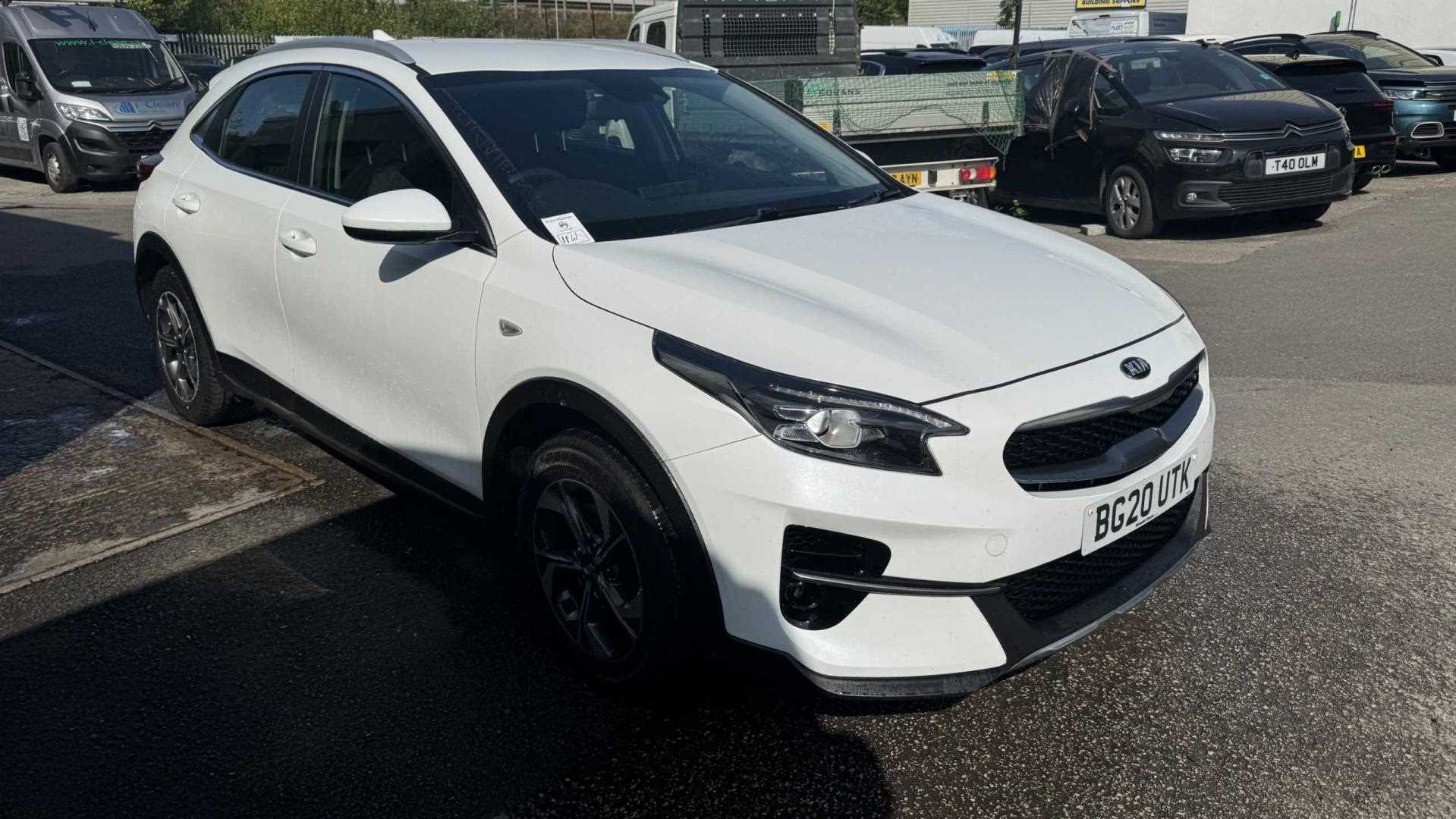 Main listing image - Kia XCeed