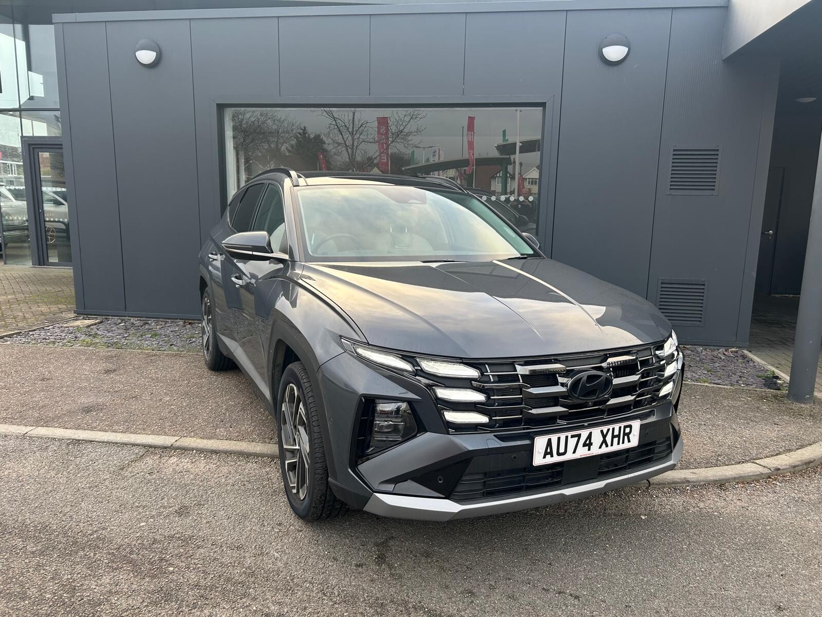 Main listing image - Hyundai Tucson