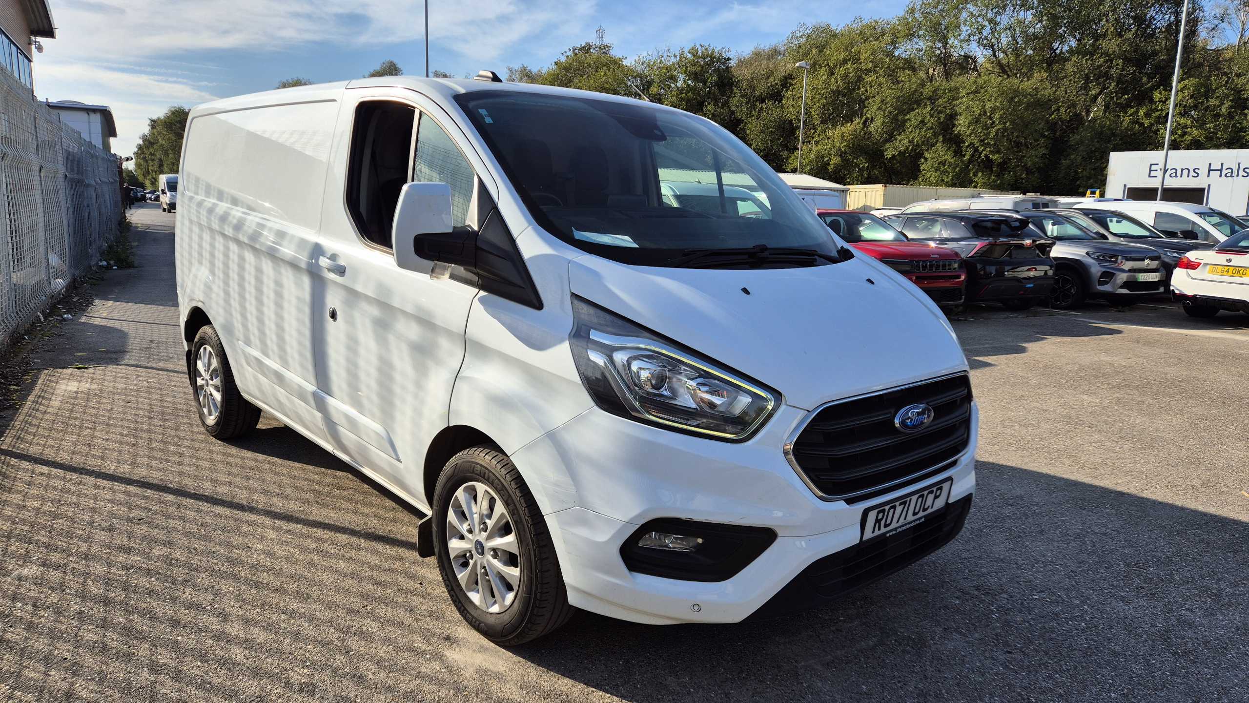 Main listing image - Ford Transit Custom