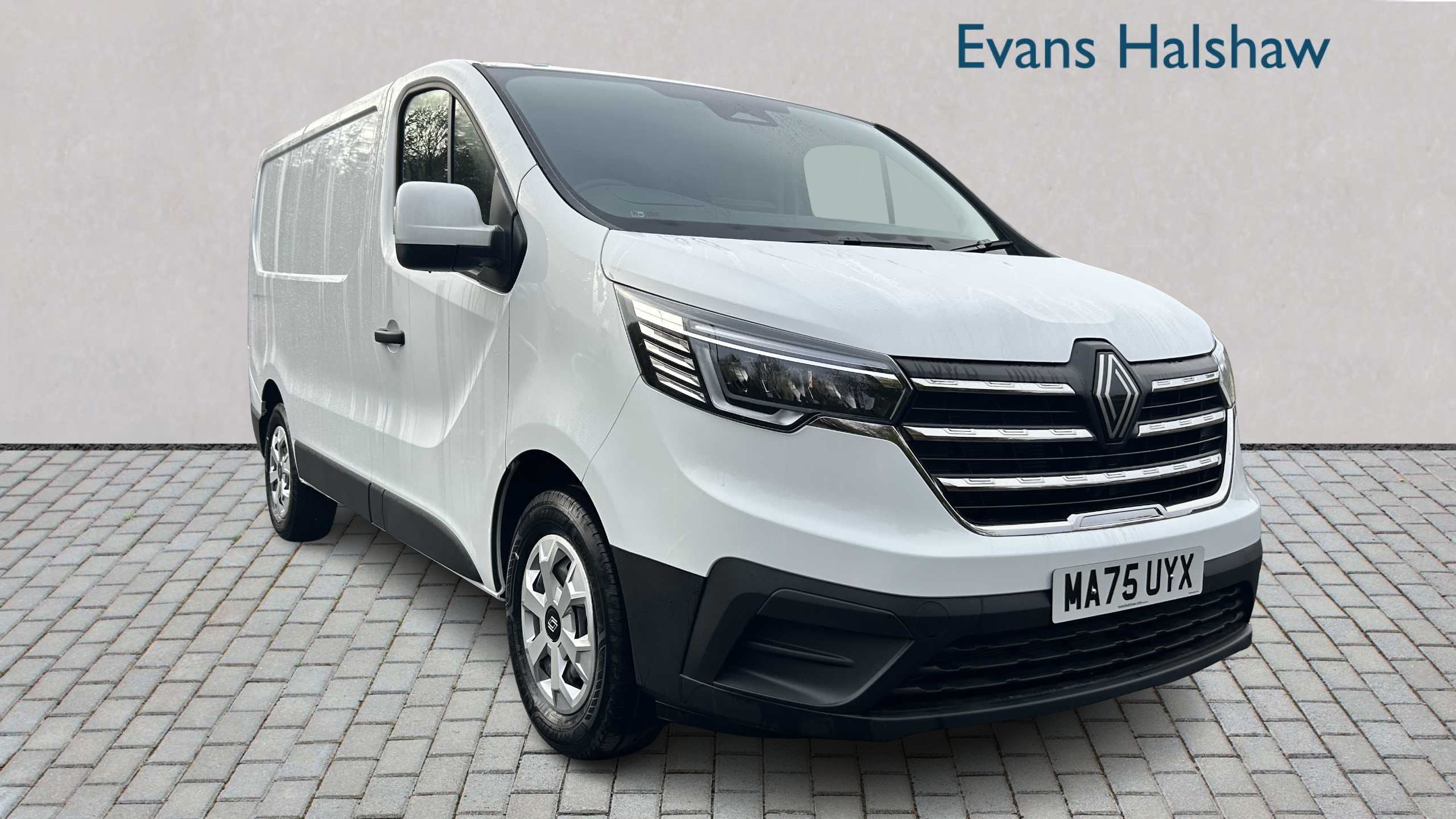 Main listing image - Renault Trafic