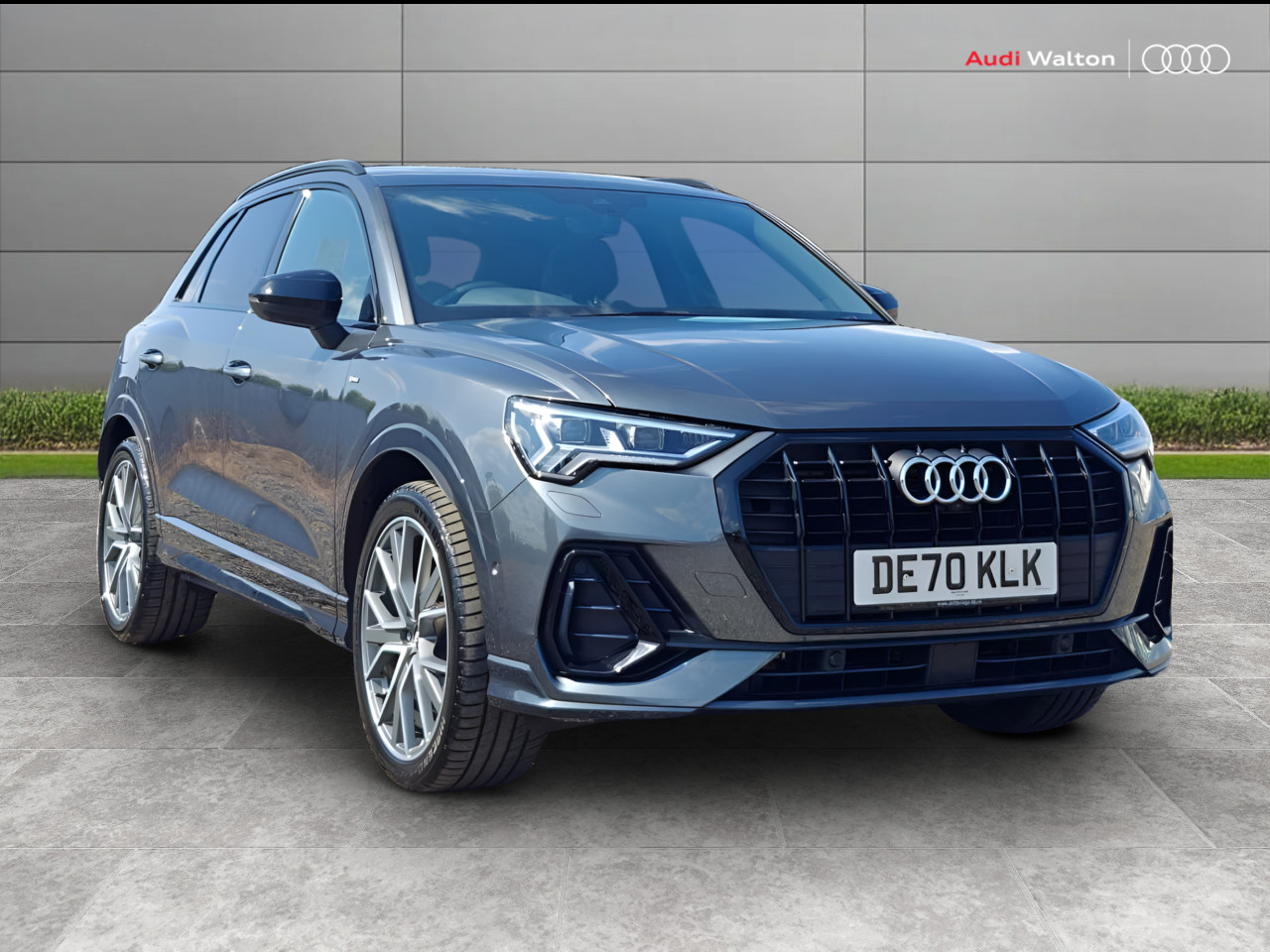 Main listing image - Audi Q3