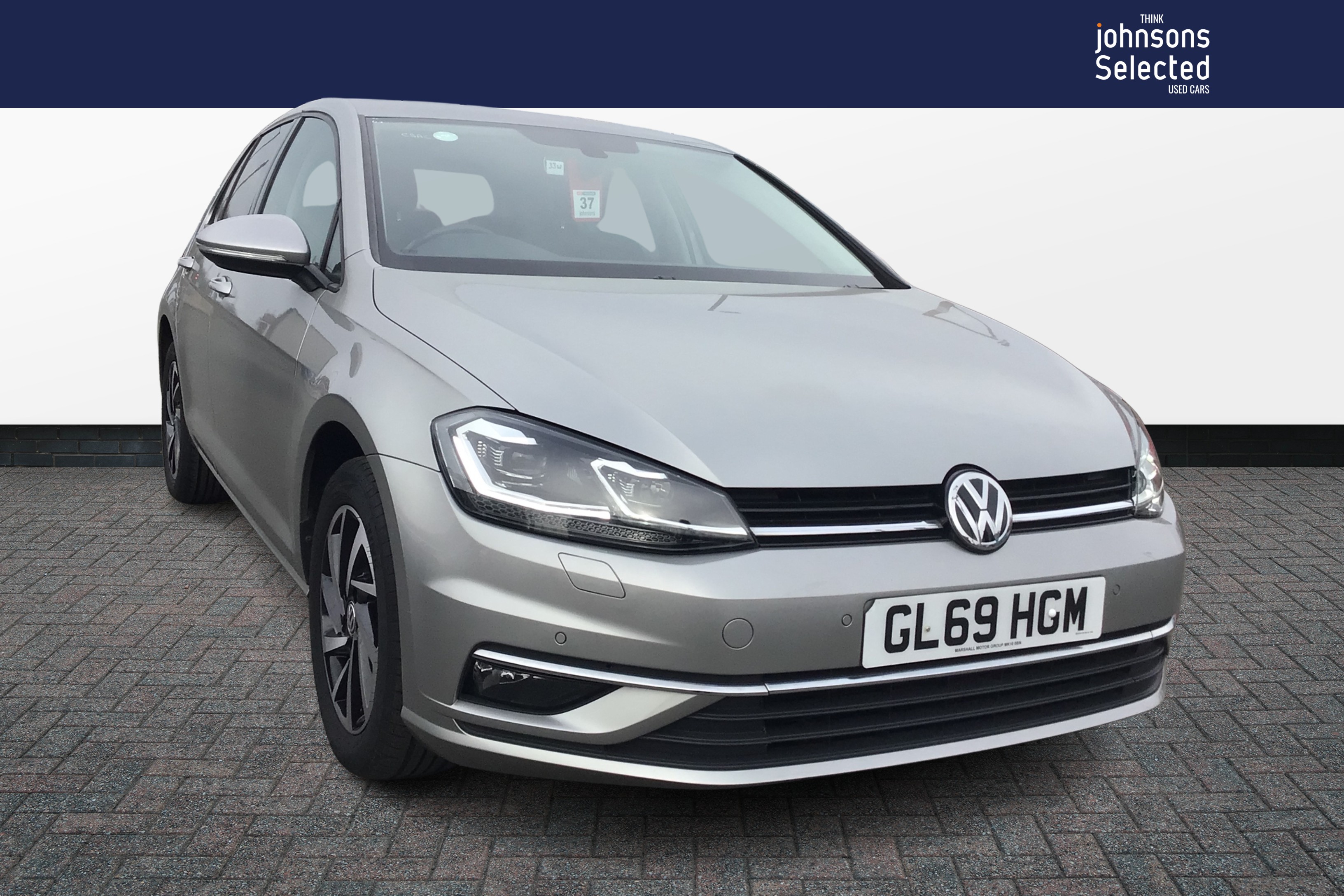 Main listing image - Volkswagen Golf