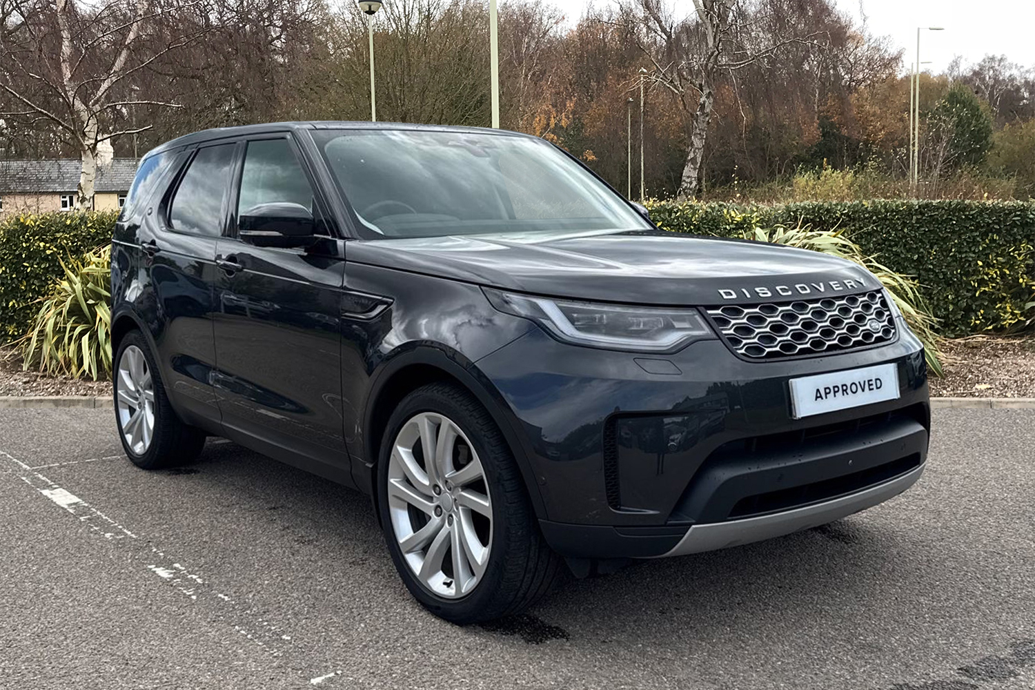 Main listing image - Land Rover Discovery