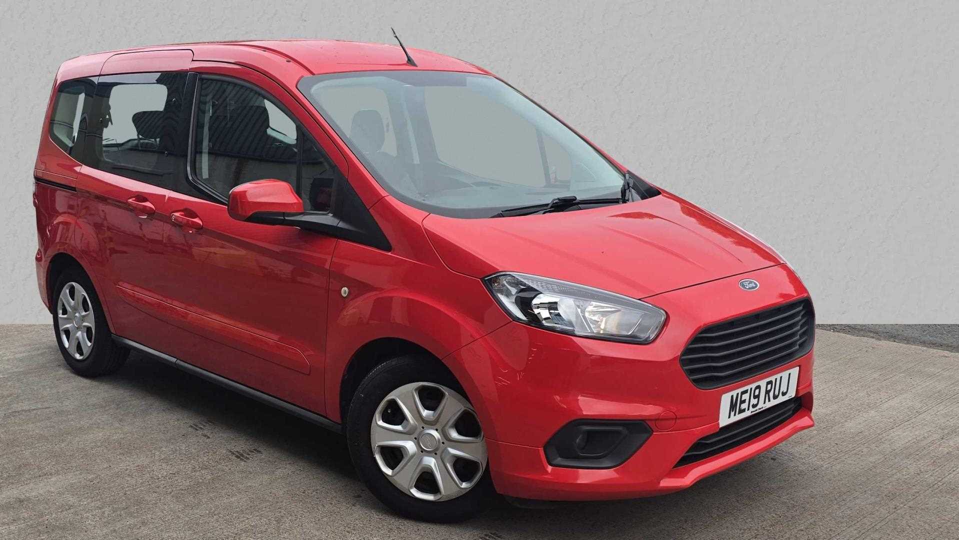 Main listing image - Ford Tourneo Courier