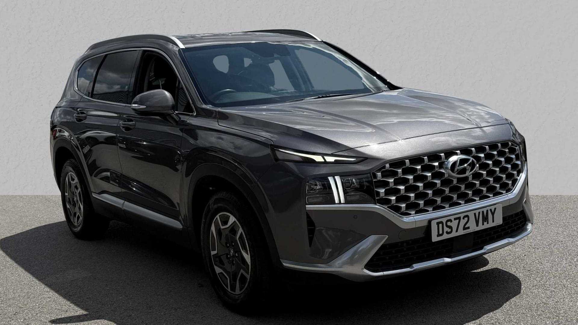 Main listing image - Hyundai Santa Fe