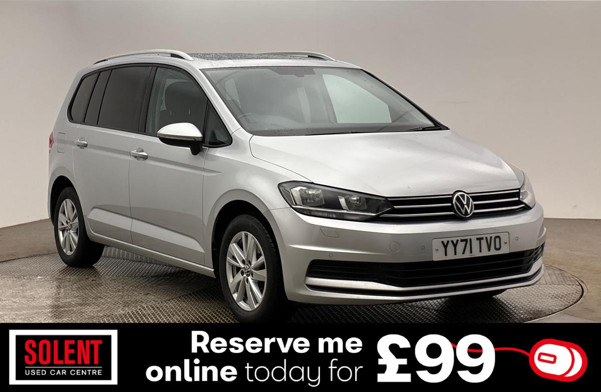Main listing image - Volkswagen Touran