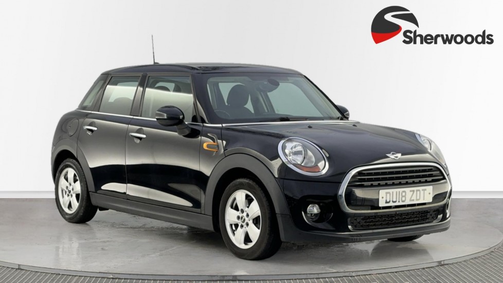 Main listing image - MINI Hatchback 5dr