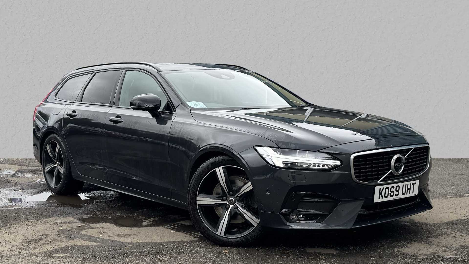 Main listing image - Volvo V90