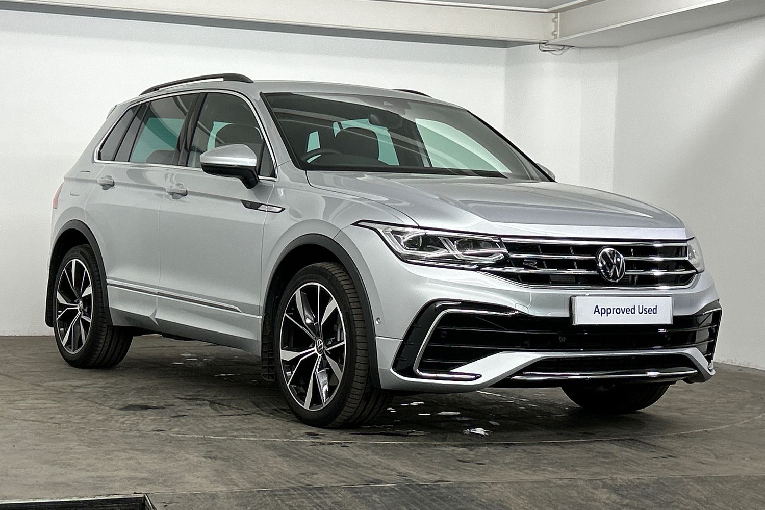 Main listing image - Volkswagen Tiguan