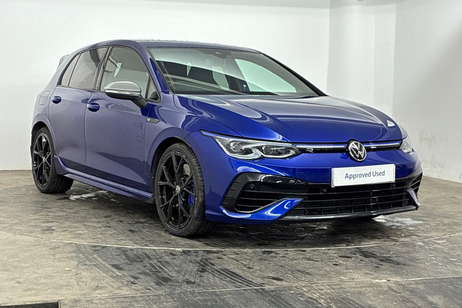 Main listing image - Volkswagen Golf R