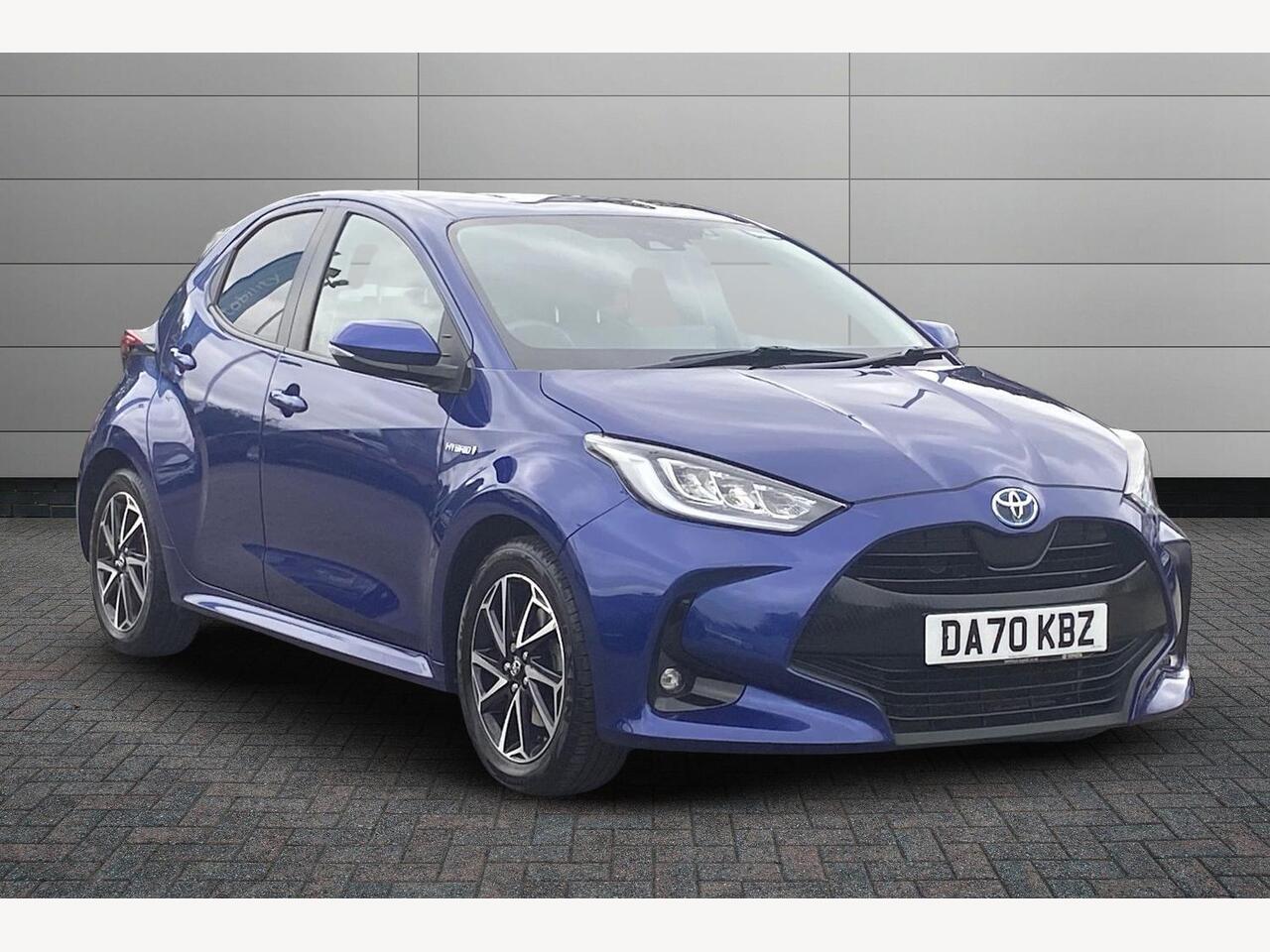 Main listing image - Toyota Yaris