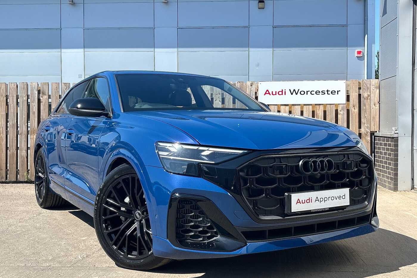 Main listing image - Audi Q8