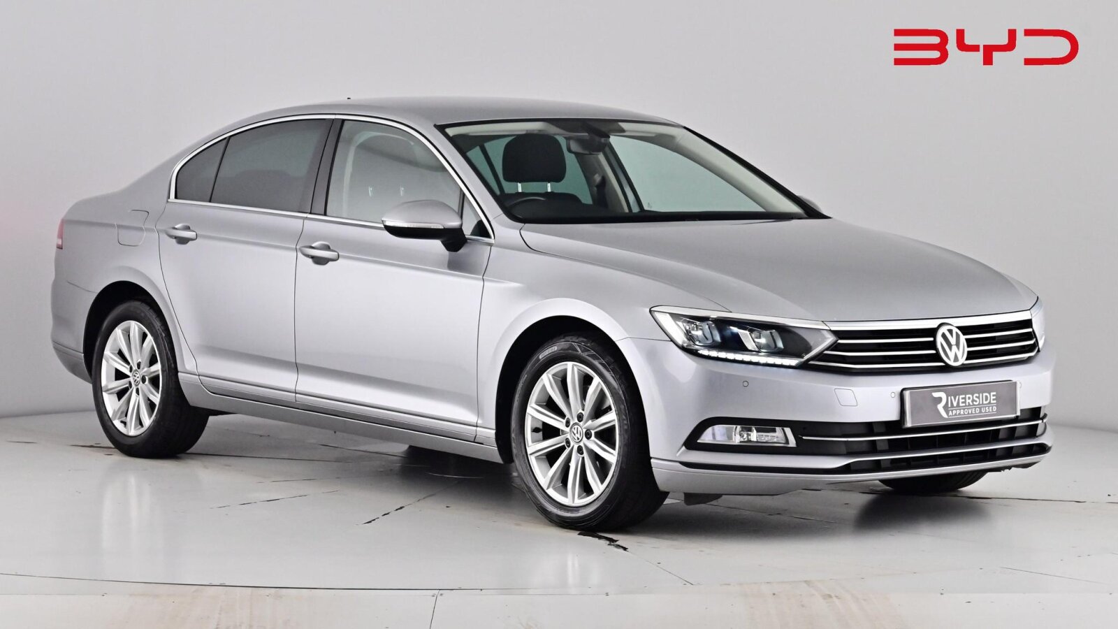 Main listing image - Volkswagen Passat
