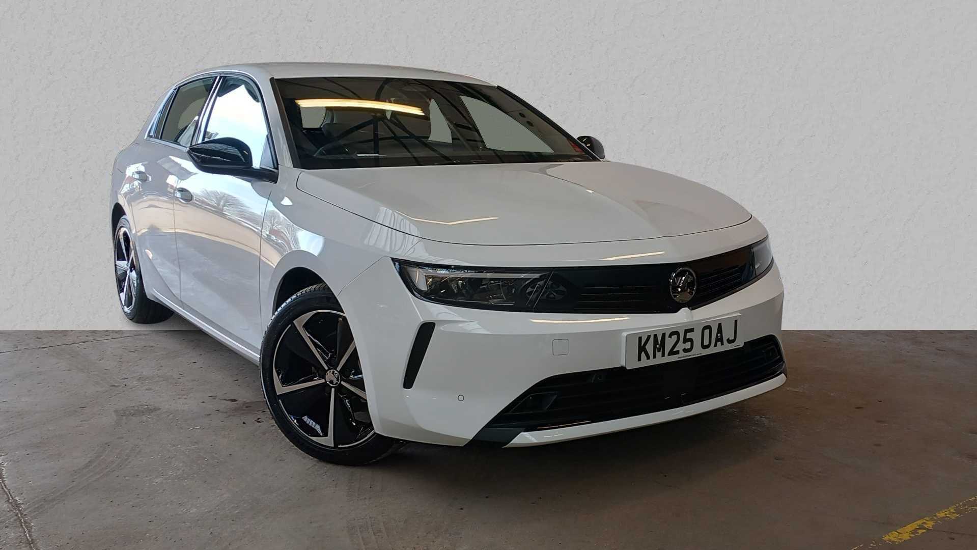 Main listing image - Vauxhall Astra