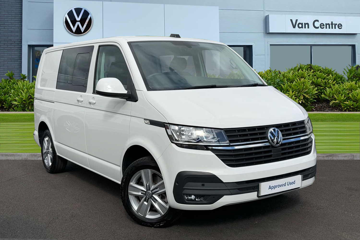 Main listing image - Volkswagen Transporter