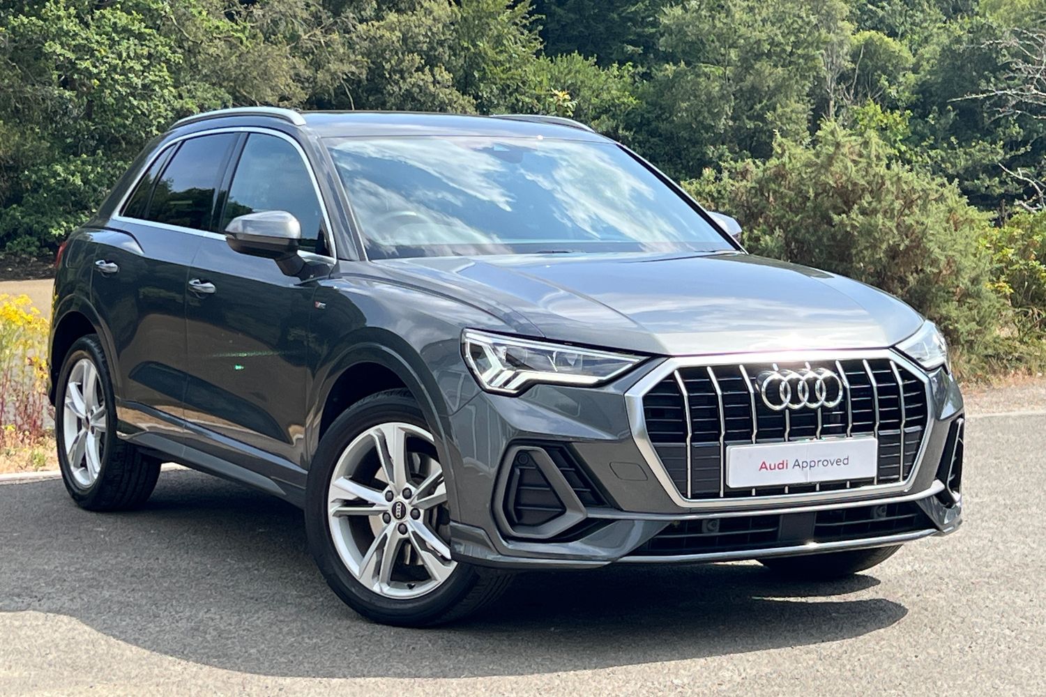 Main listing image - Audi Q3