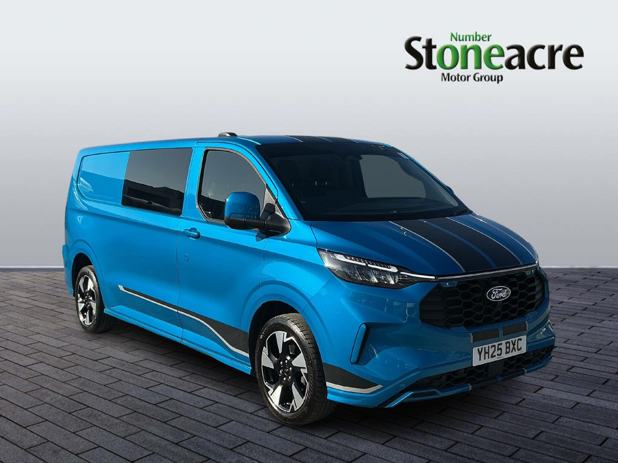 Main listing image - Ford Transit Custom