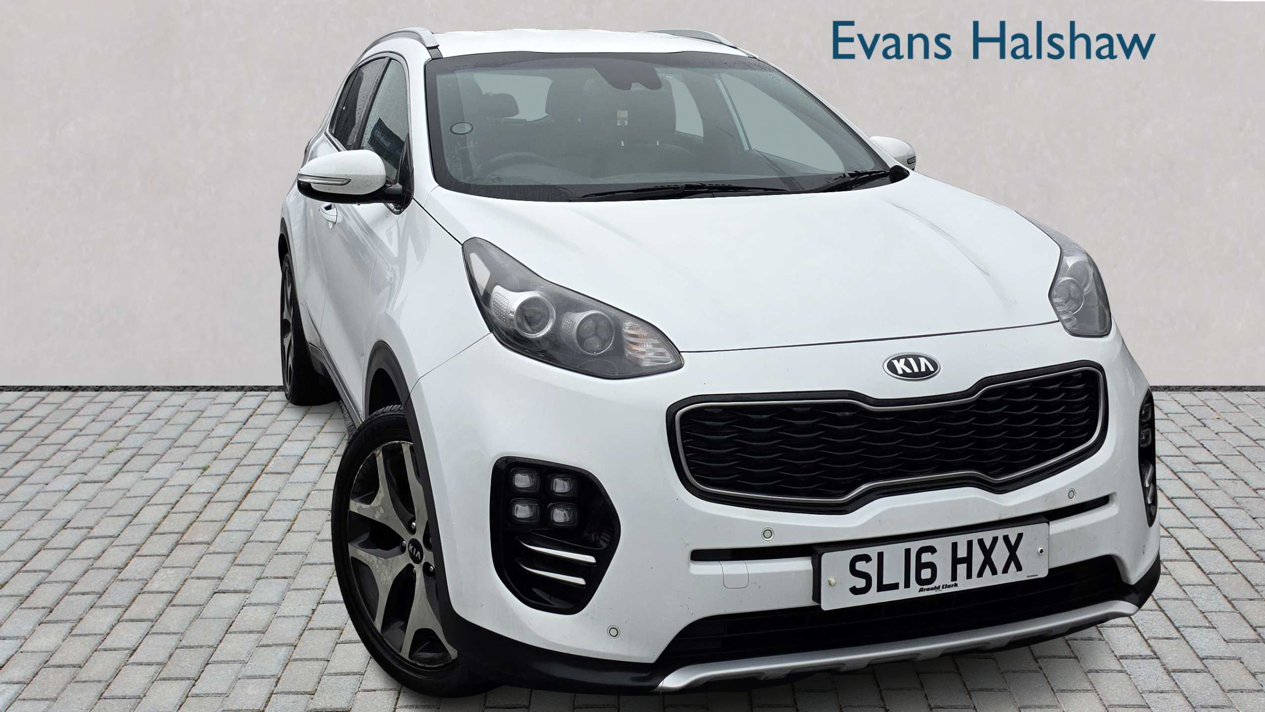 Main listing image - Kia Sportage