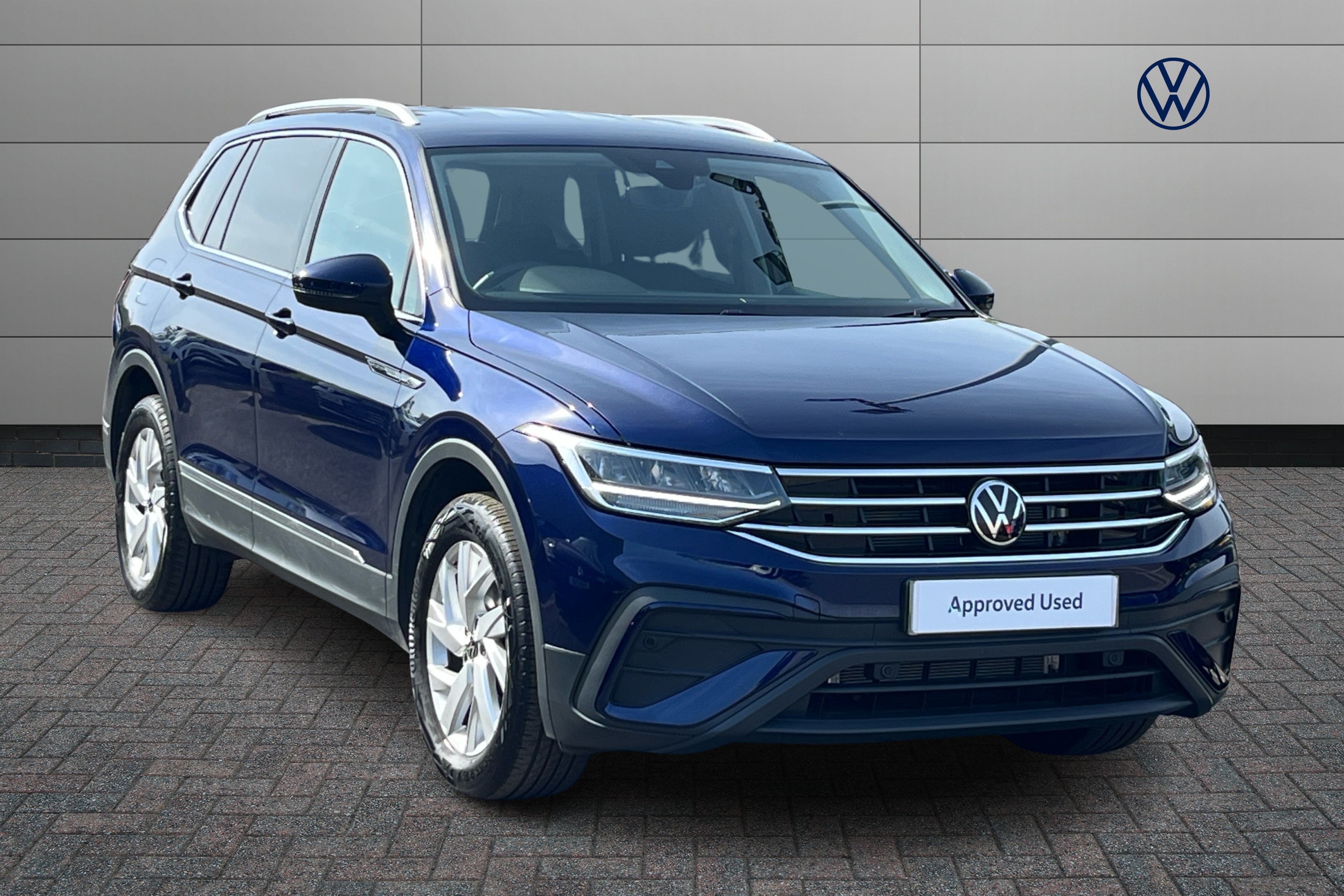 Main listing image - Volkswagen Tiguan Allspace