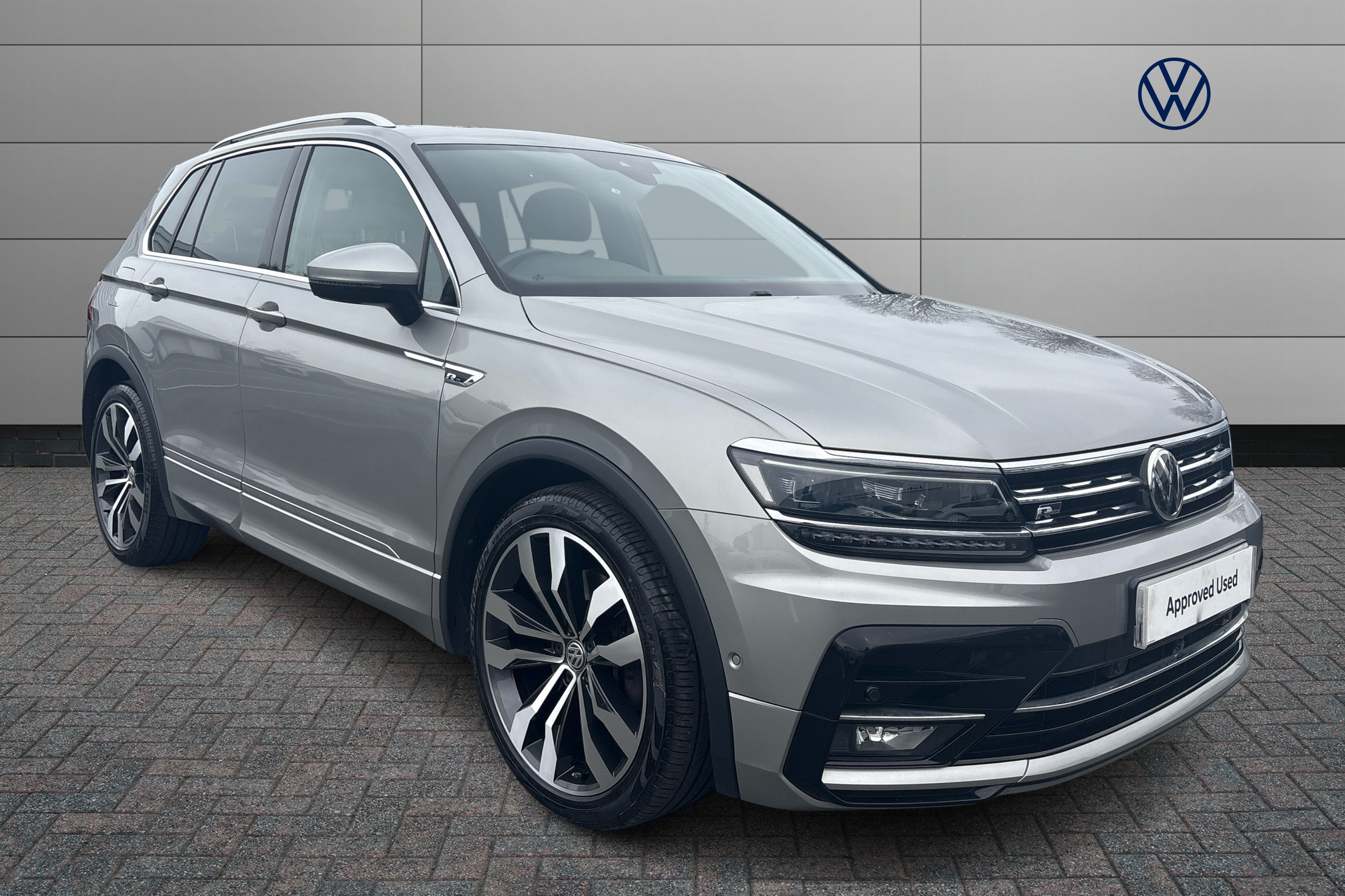 Main listing image - Volkswagen Tiguan