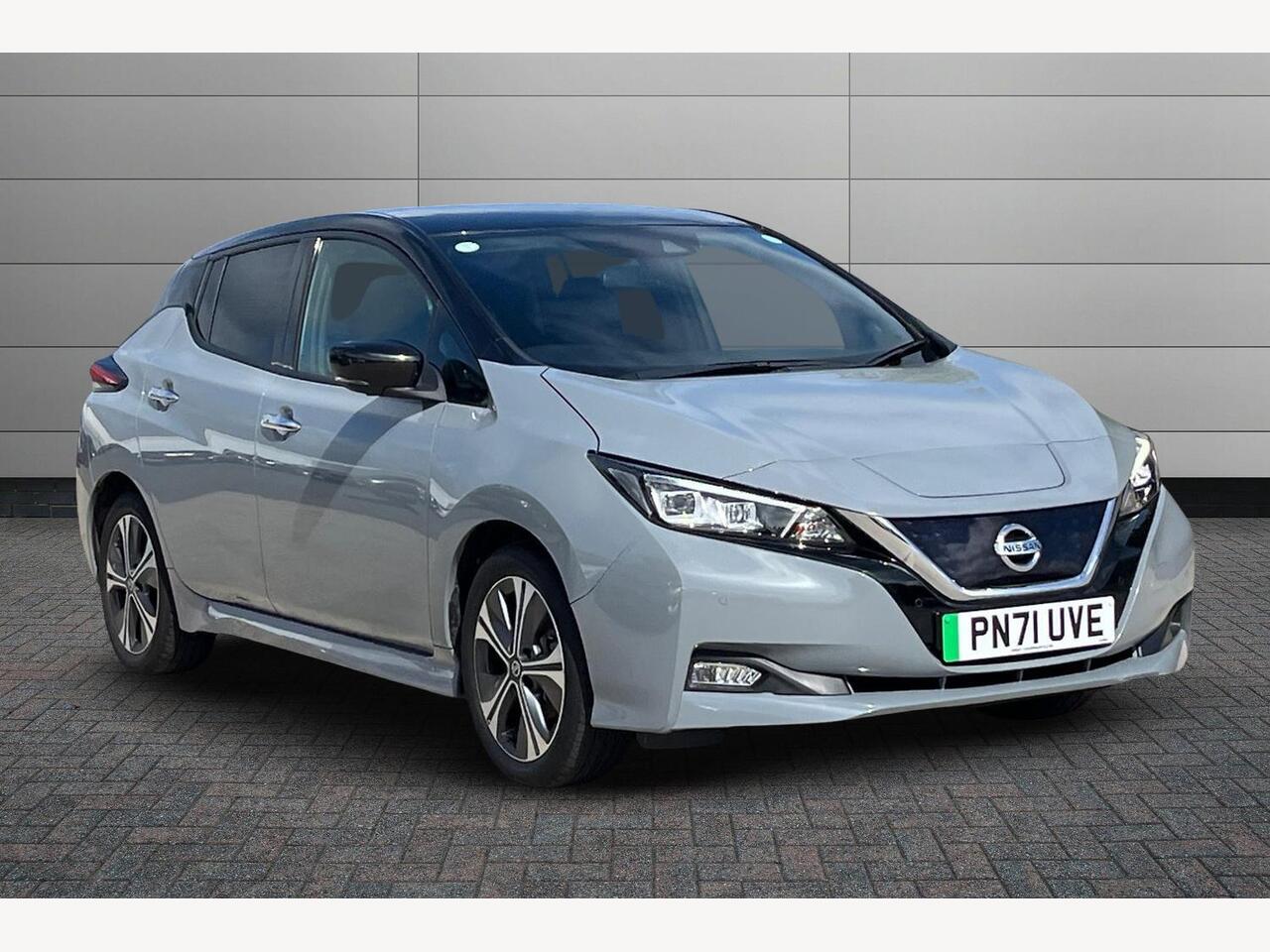 Main listing image - Nissan Leaf