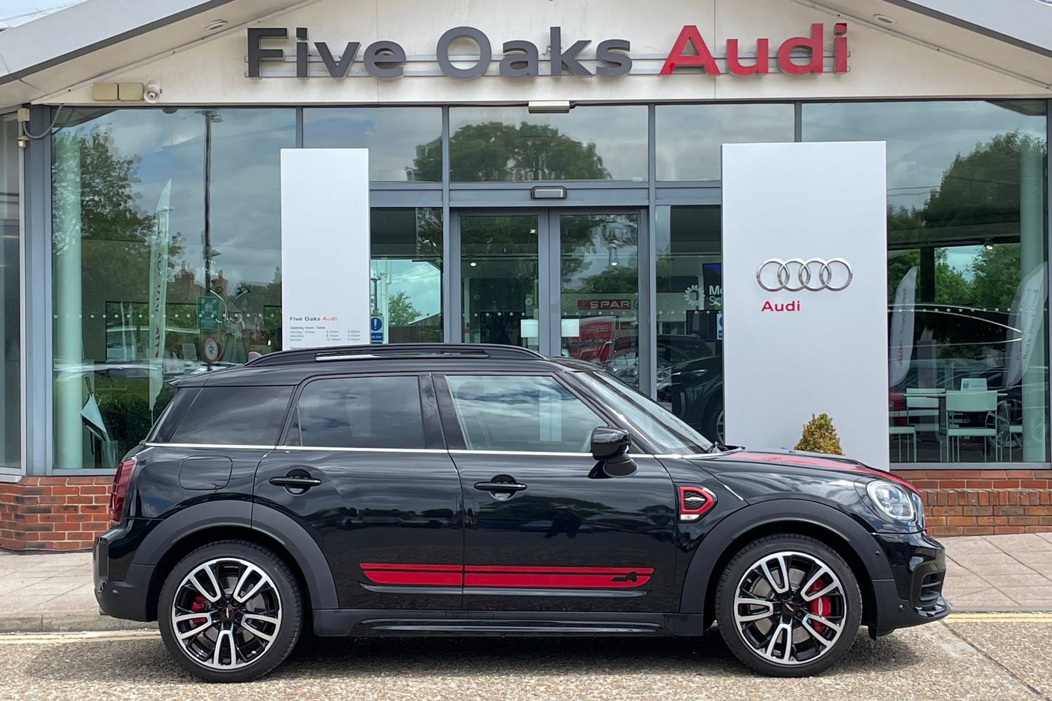 Main listing image - MINI Countryman