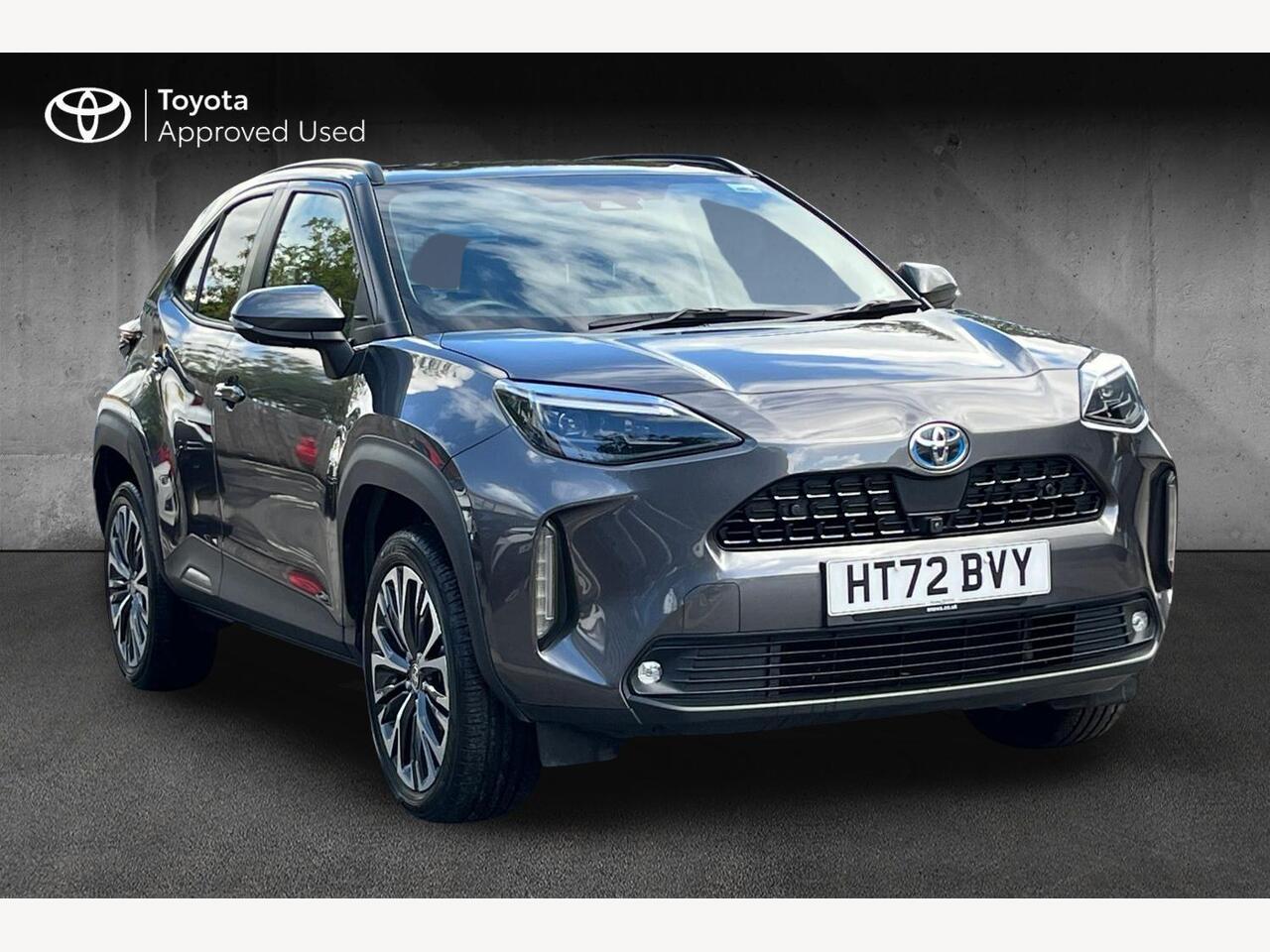 Main listing image - Toyota Yaris Cross