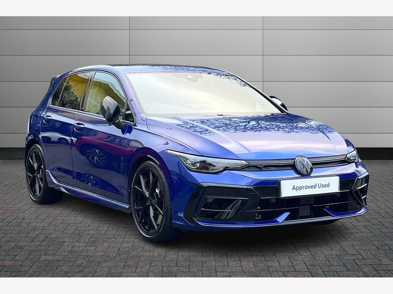 Main listing image - Volkswagen Golf R