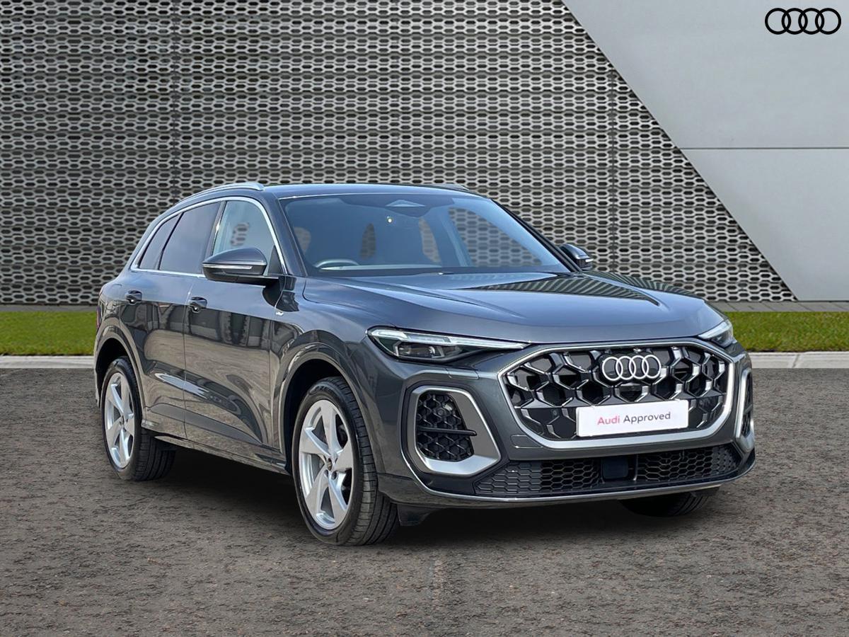 Main listing image - Audi Q5