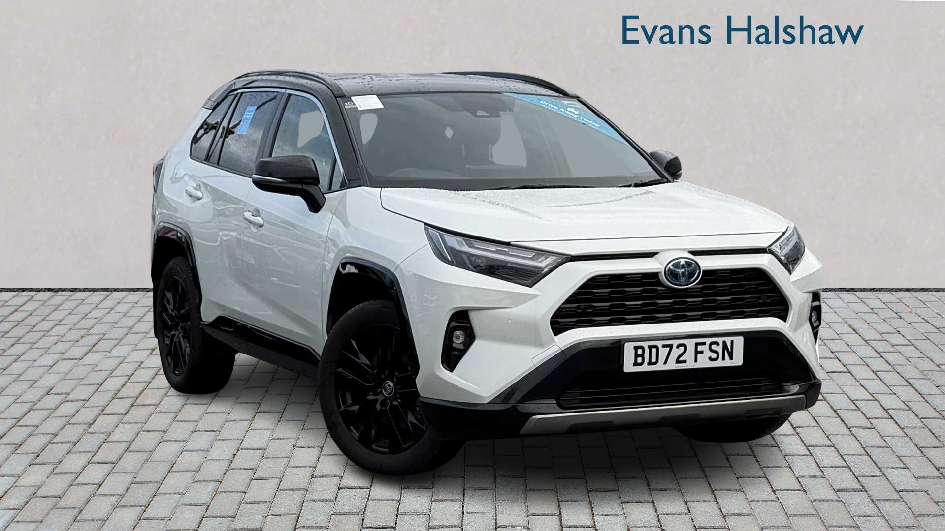 Main listing image - Toyota RAV4