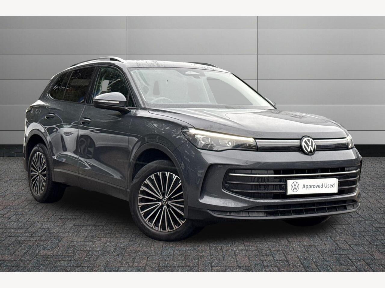 Main listing image - Volkswagen Tiguan