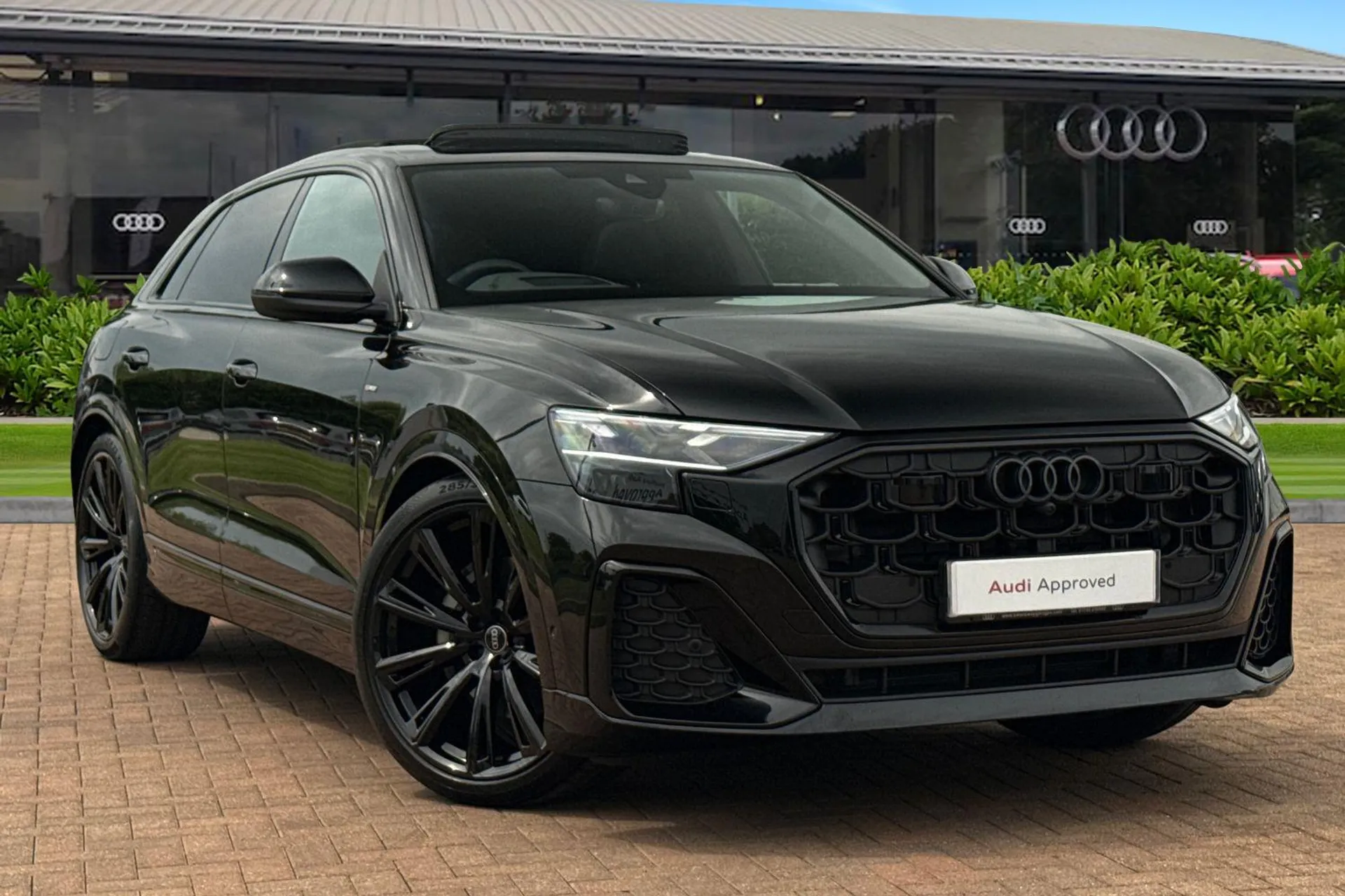 Main listing image - Audi Q8