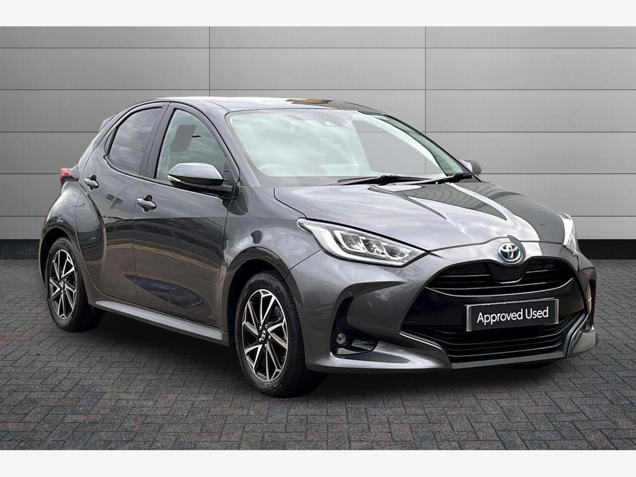 Main listing image - Toyota Yaris