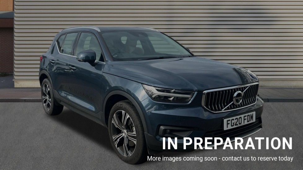 Main listing image - Volvo XC40