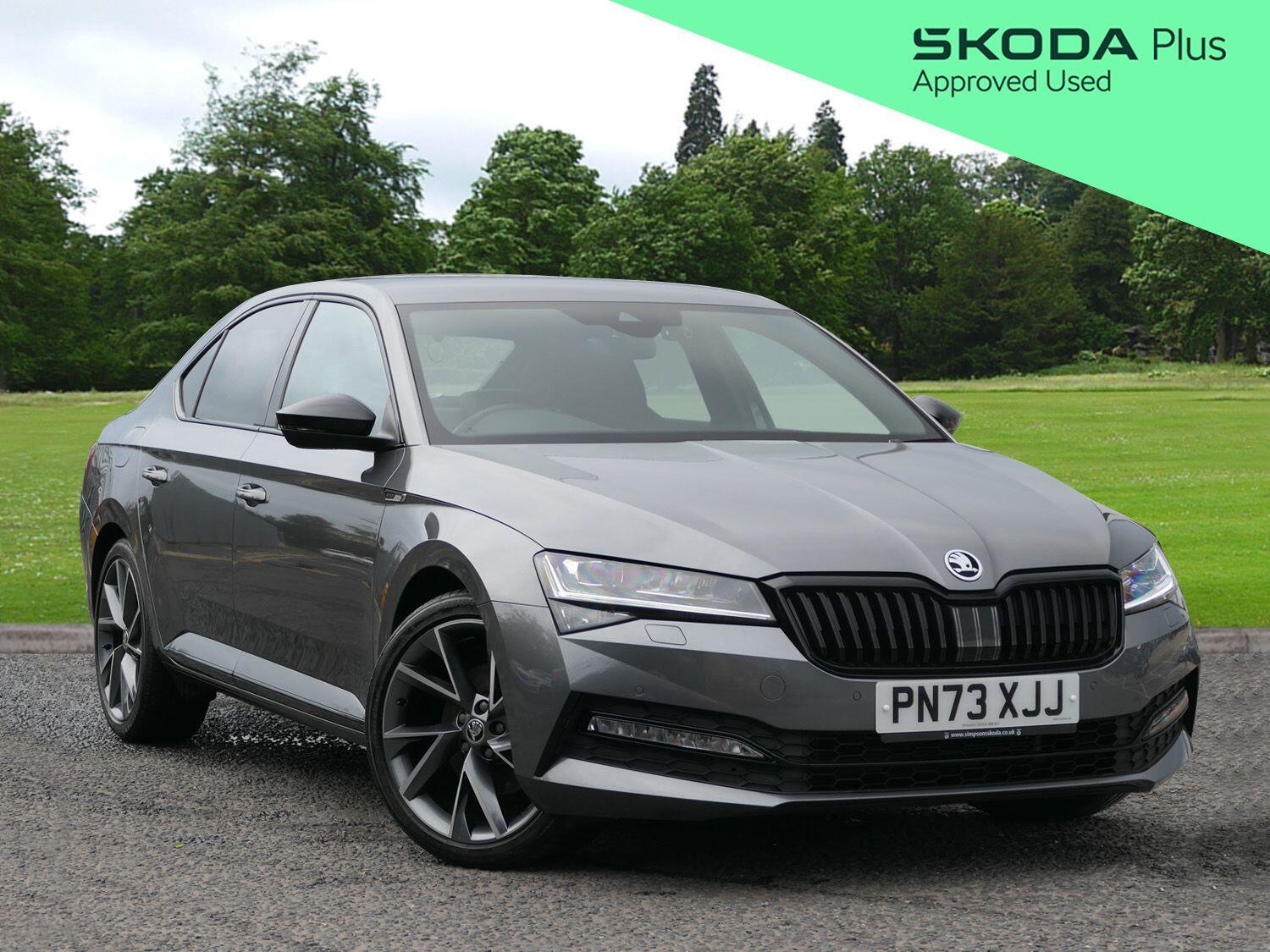 Main listing image - Skoda Superb