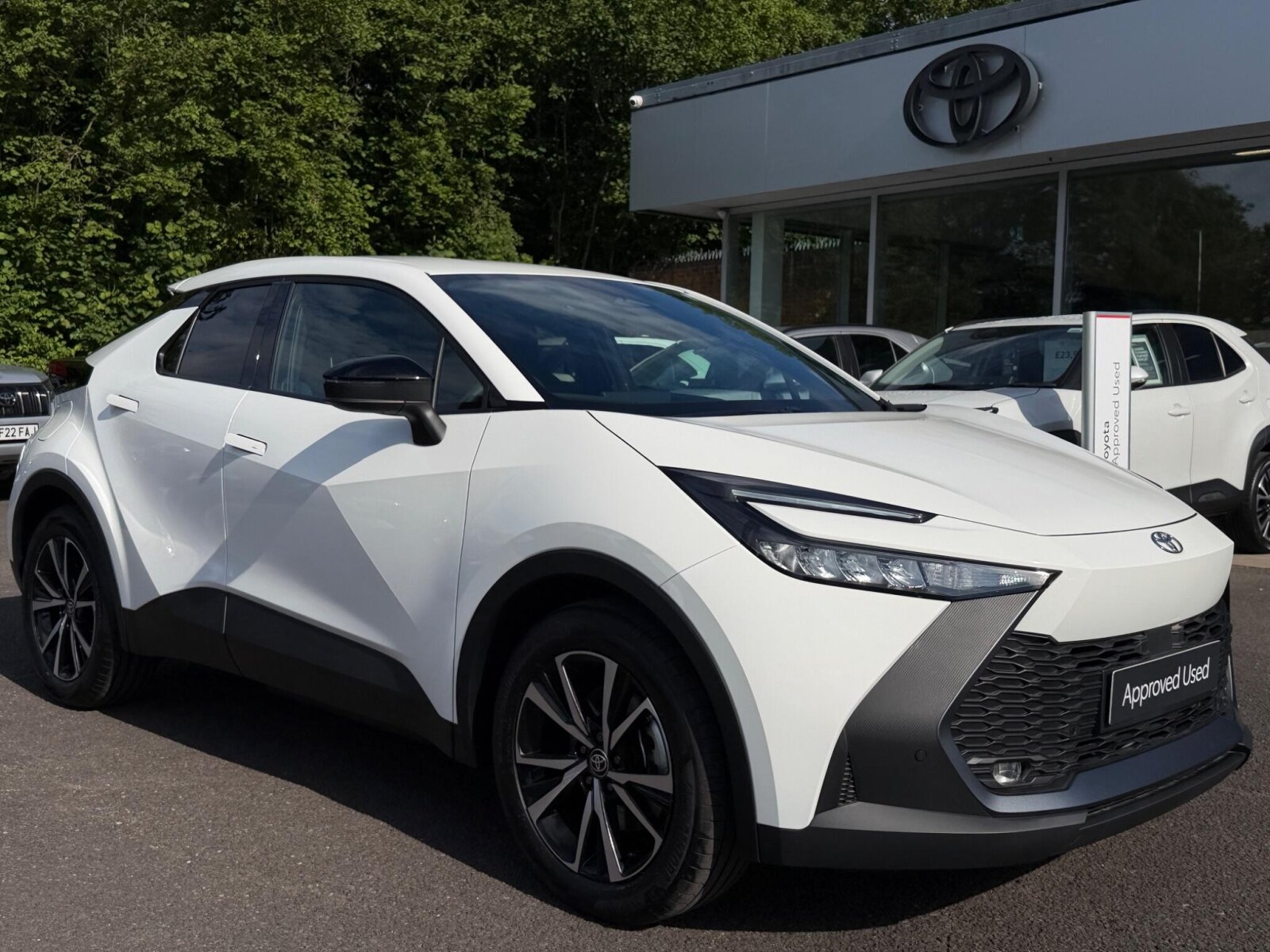 Main listing image - Toyota C-HR