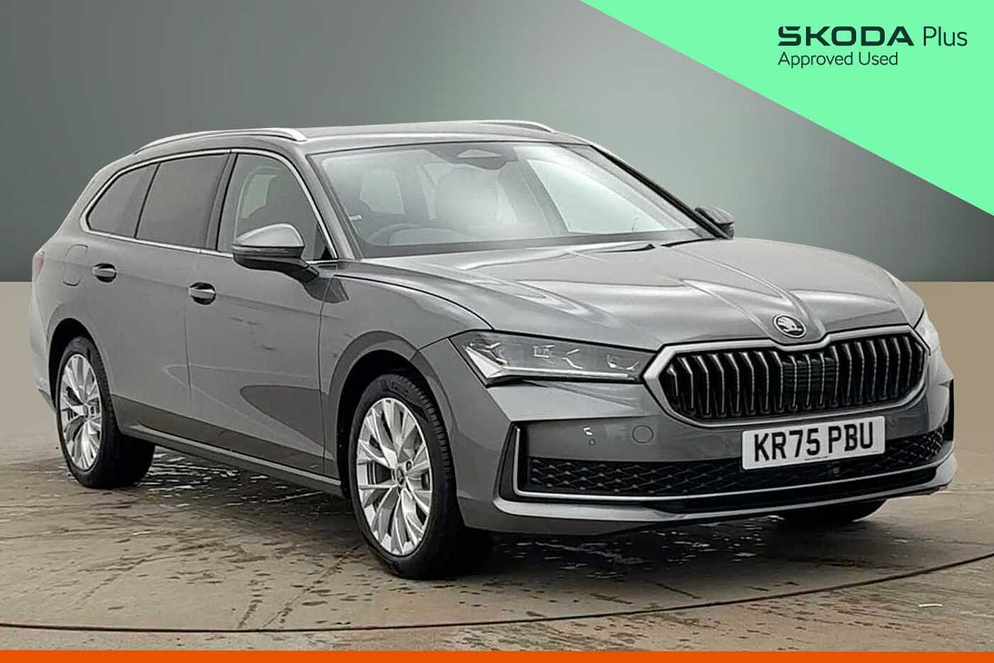 Main listing image - Skoda Superb