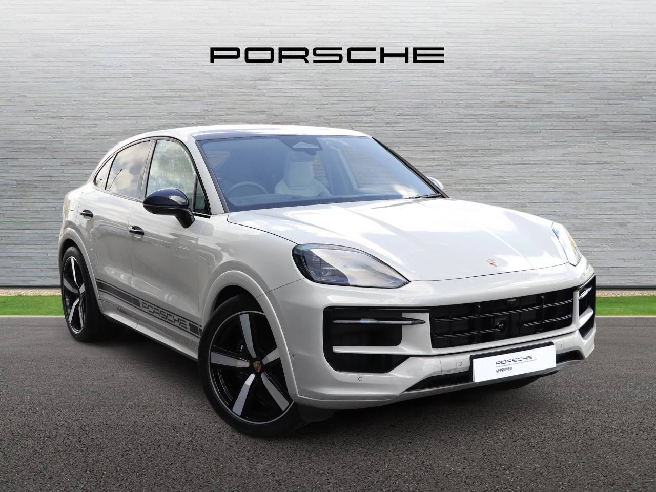 Main listing image - Porsche Cayenne