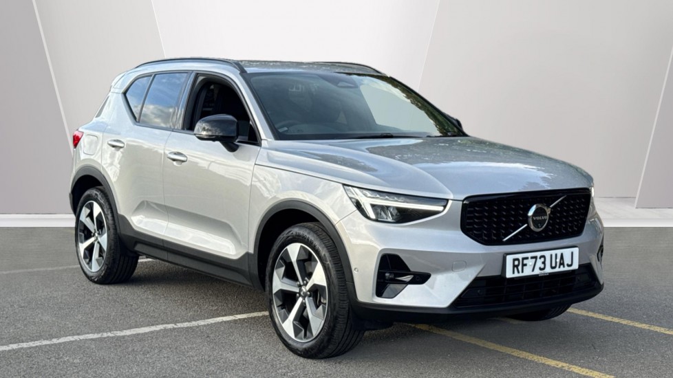 Main listing image - Volvo XC40