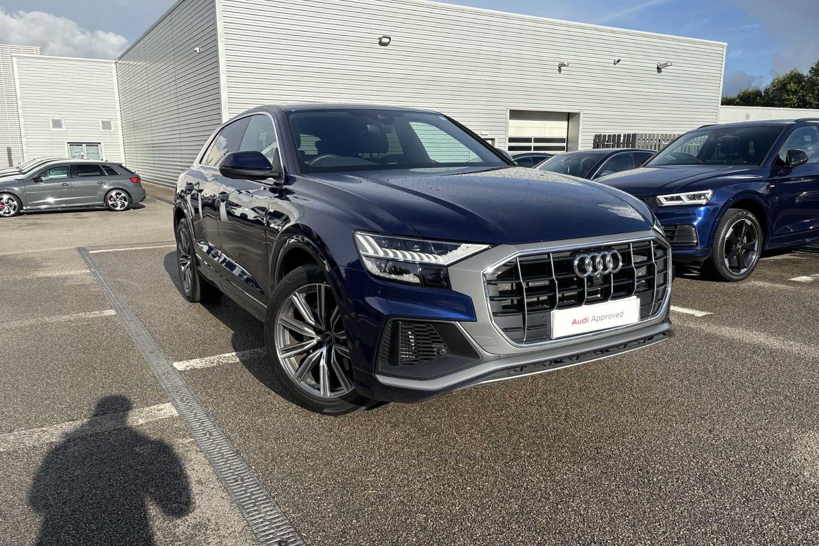 Main listing image - Audi Q8