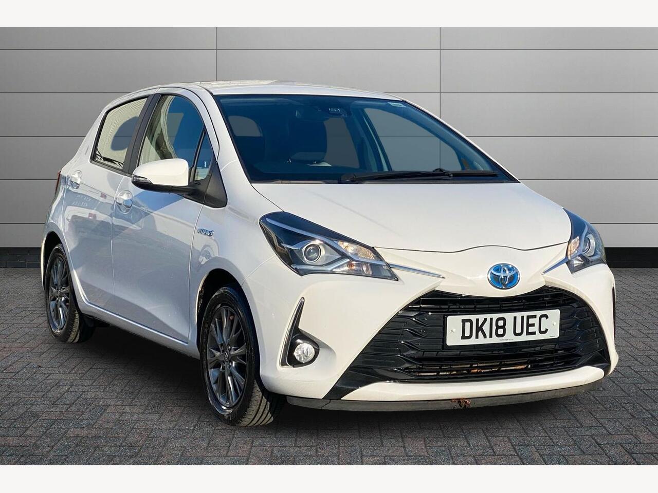 Main listing image - Toyota Yaris