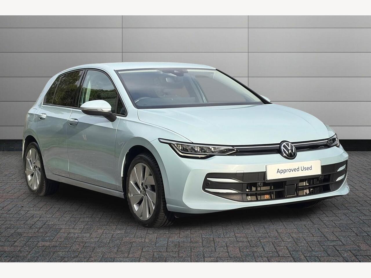 Main listing image - Volkswagen Golf