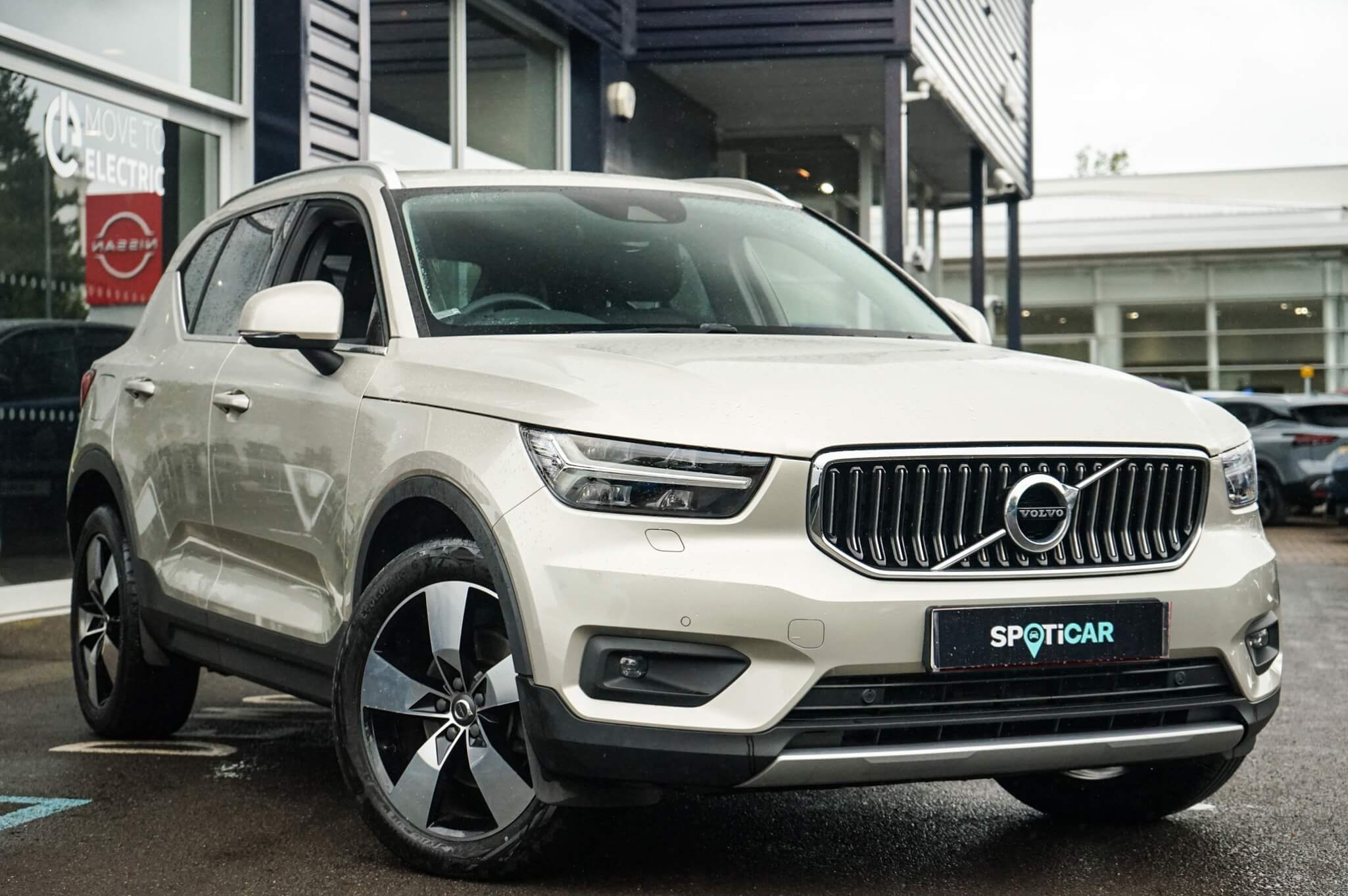 Main listing image - Volvo XC40