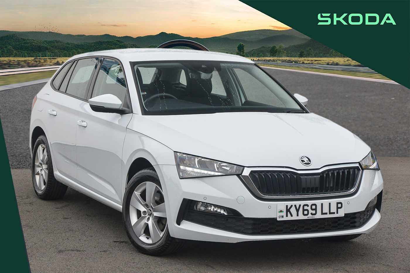 Main listing image - Skoda Scala