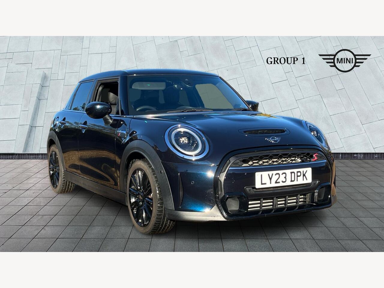 Main listing image - MINI Hatchback