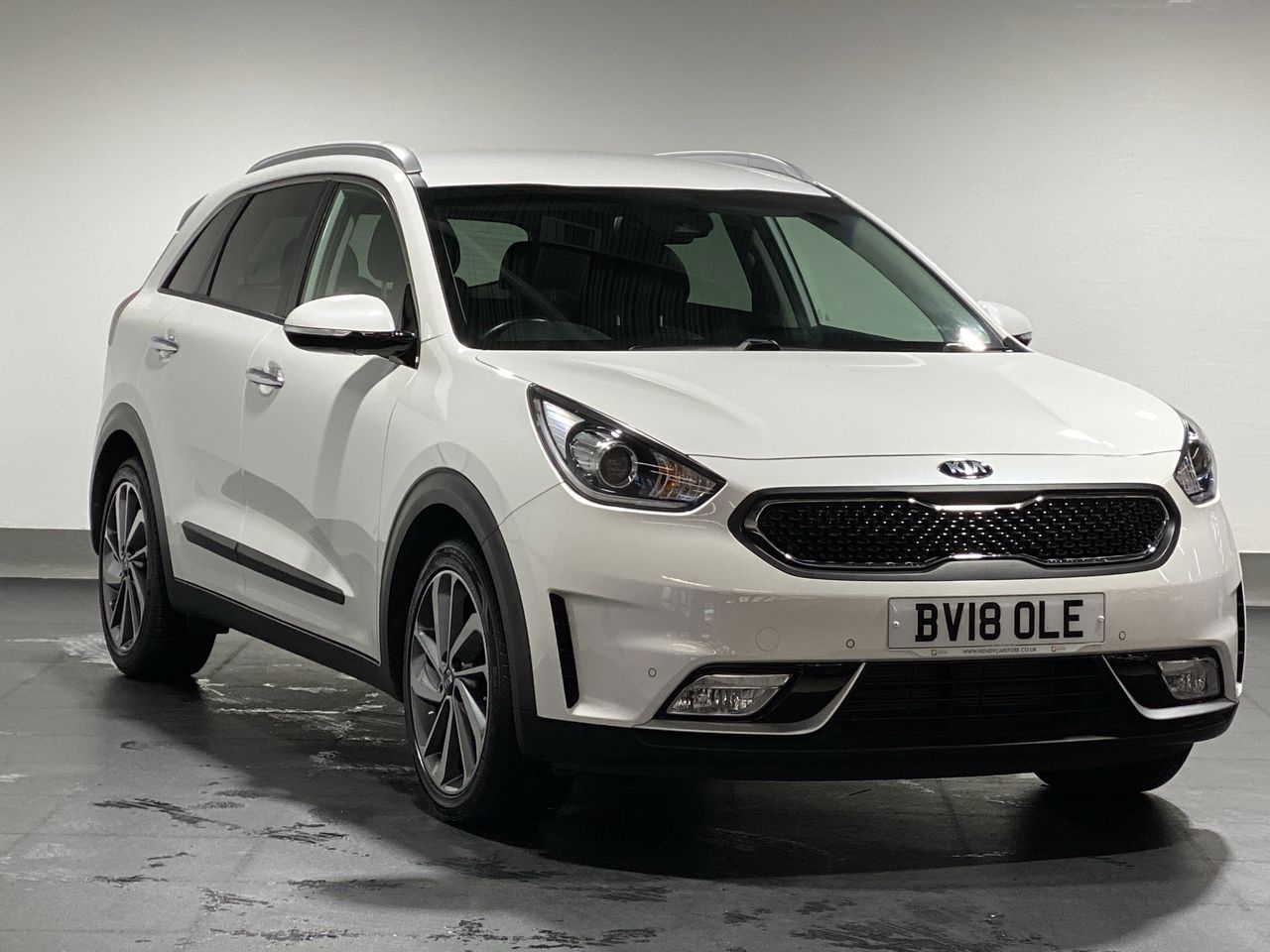 Main listing image - Kia Niro