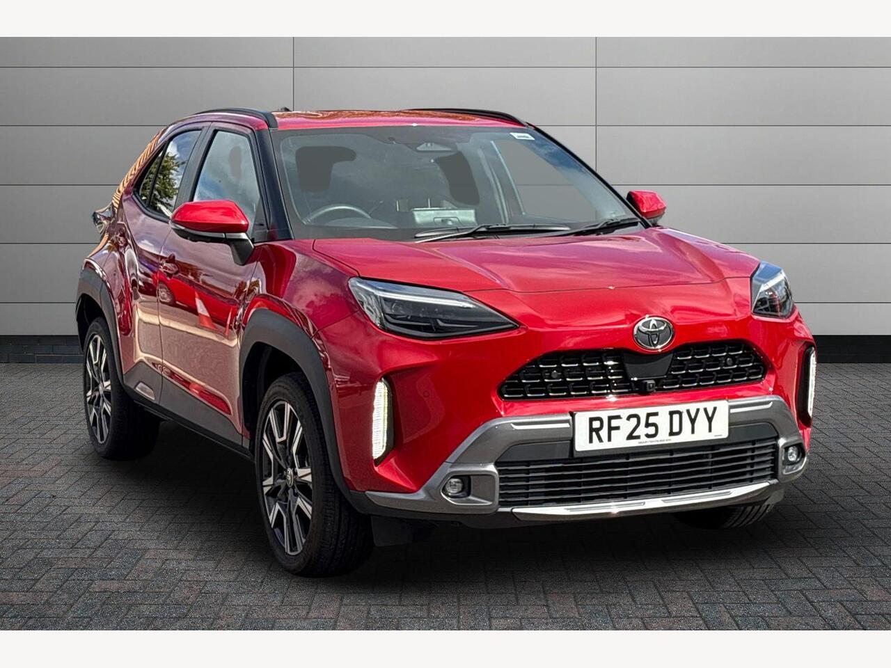 Main listing image - Toyota Yaris Cross