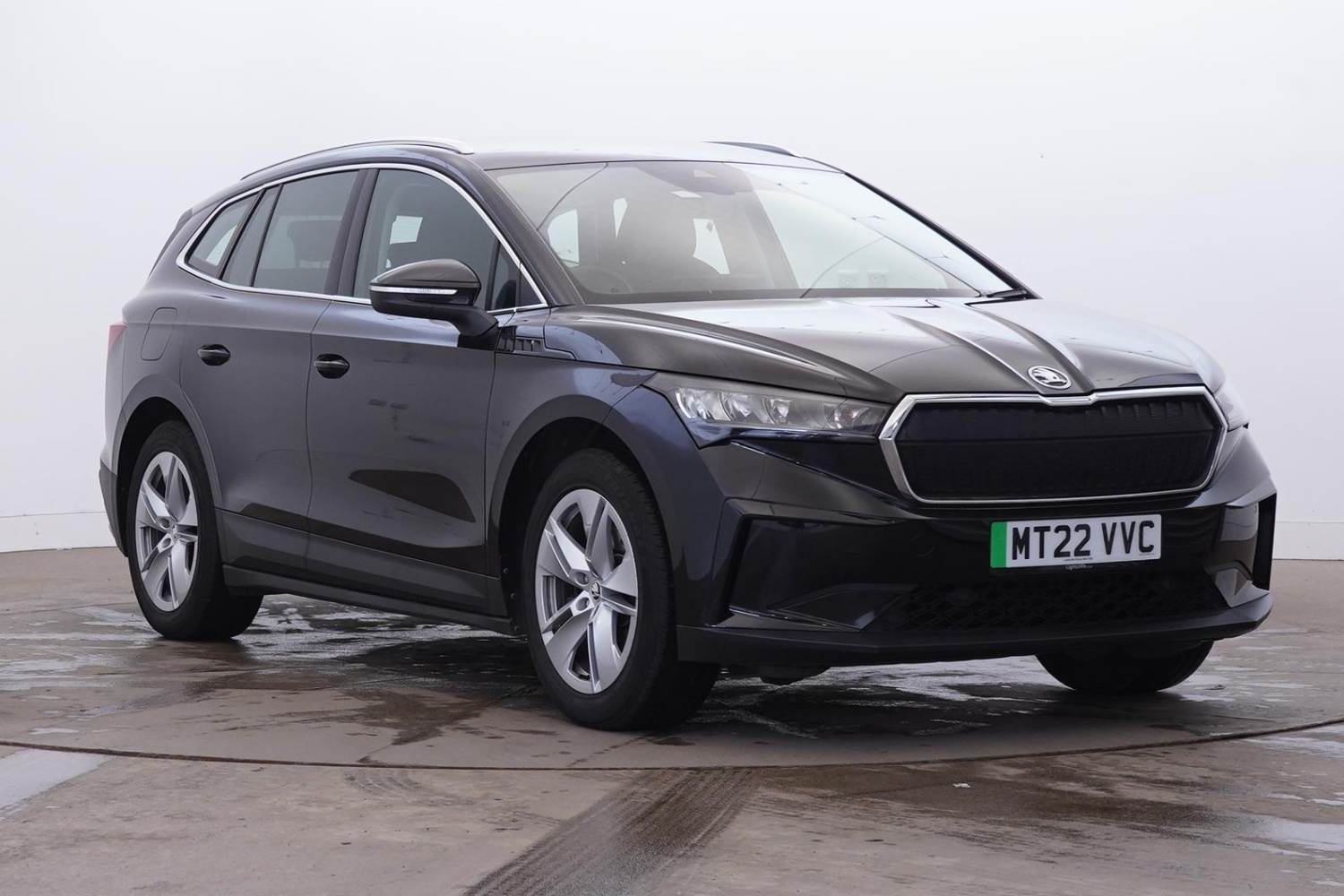 Main listing image - Skoda Enyaq