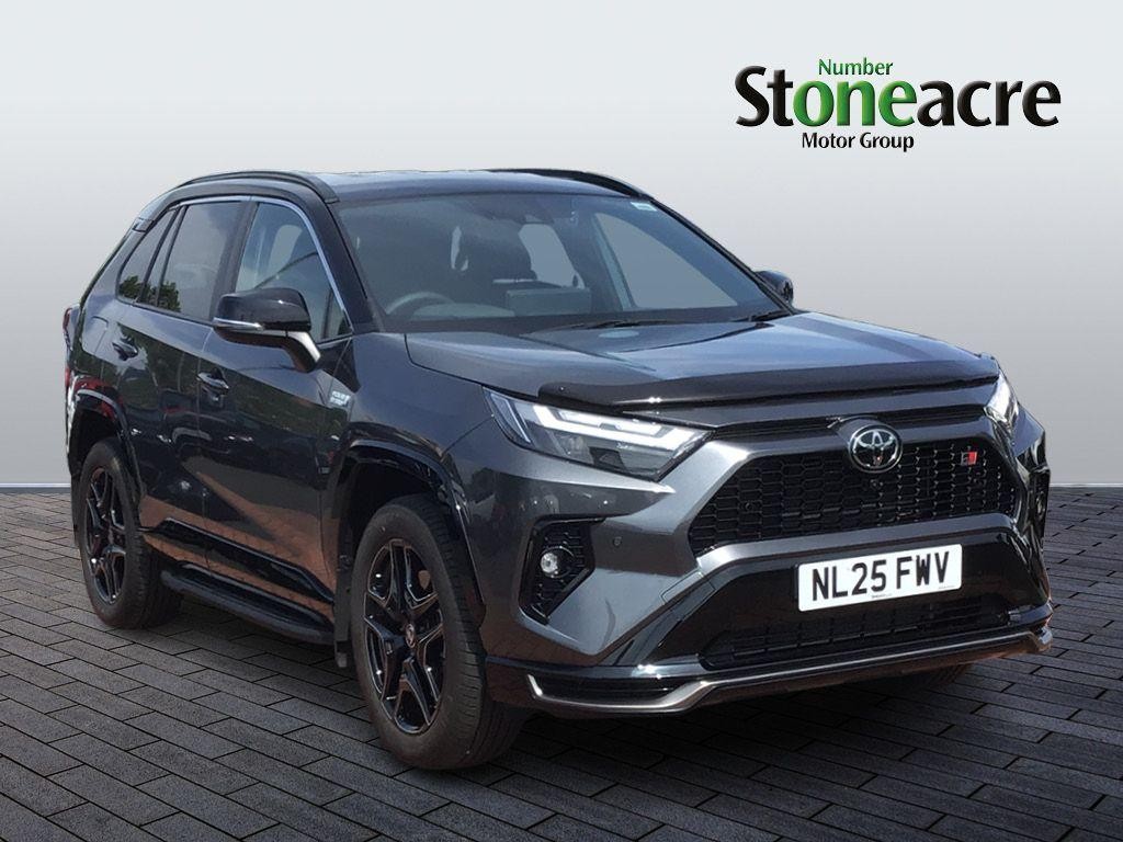 Main listing image - Toyota RAV4