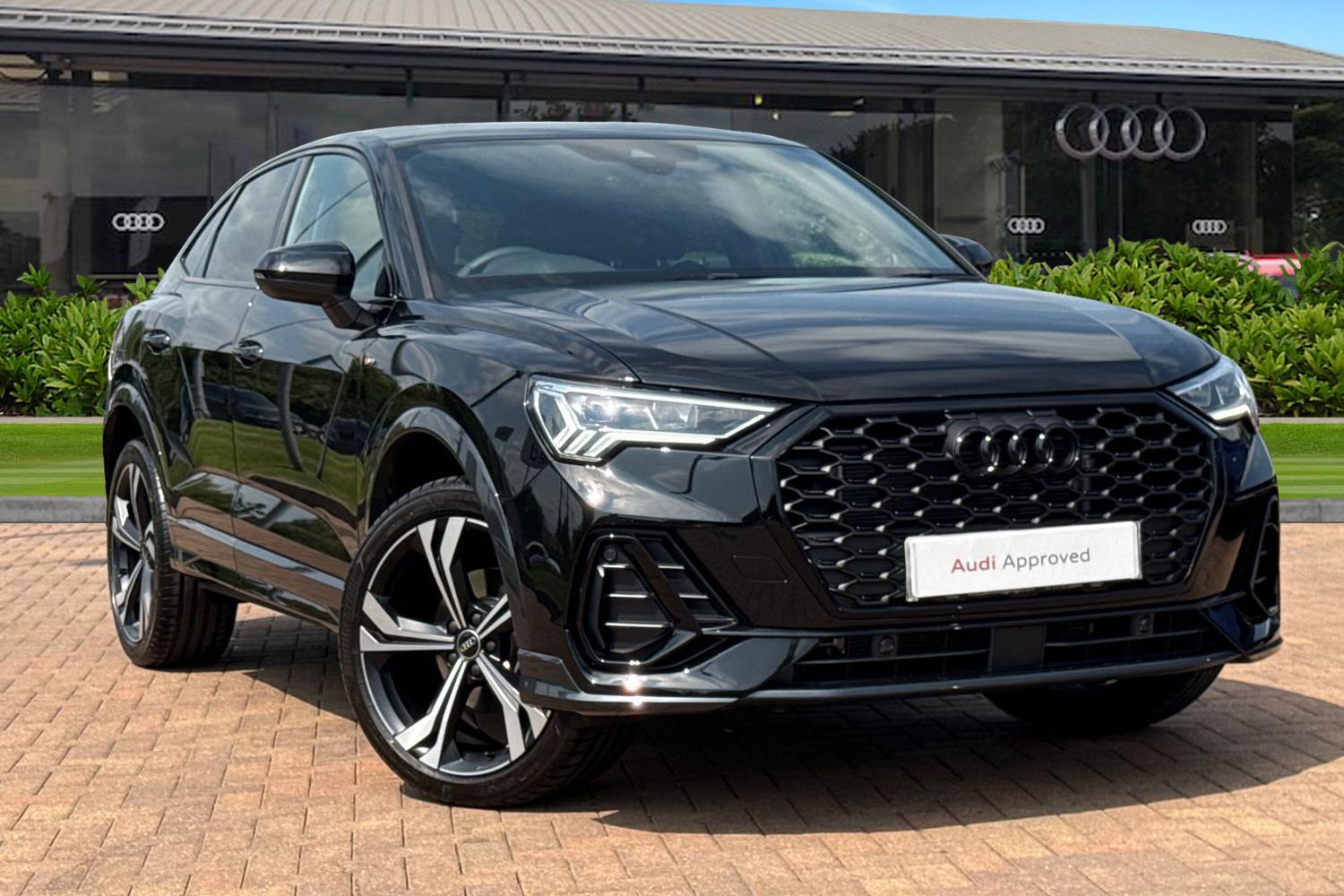 Main listing image - Audi Q3